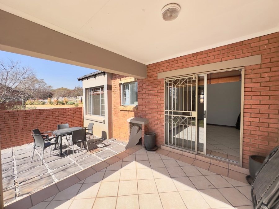 To Let 3 Bedroom Property for Rent in Mooikloof Ridge Gauteng