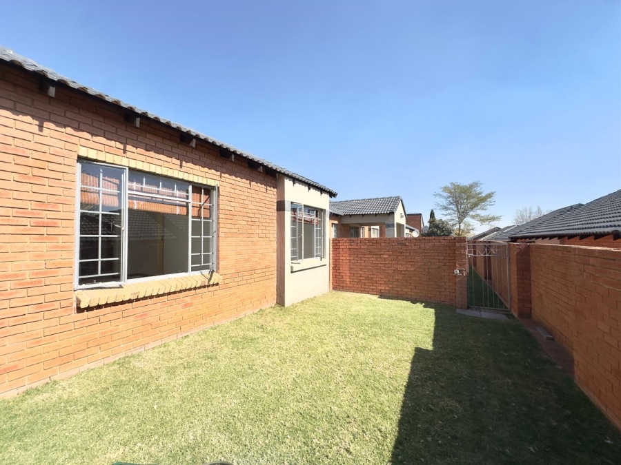 To Let 3 Bedroom Property for Rent in Mooikloof Ridge Gauteng
