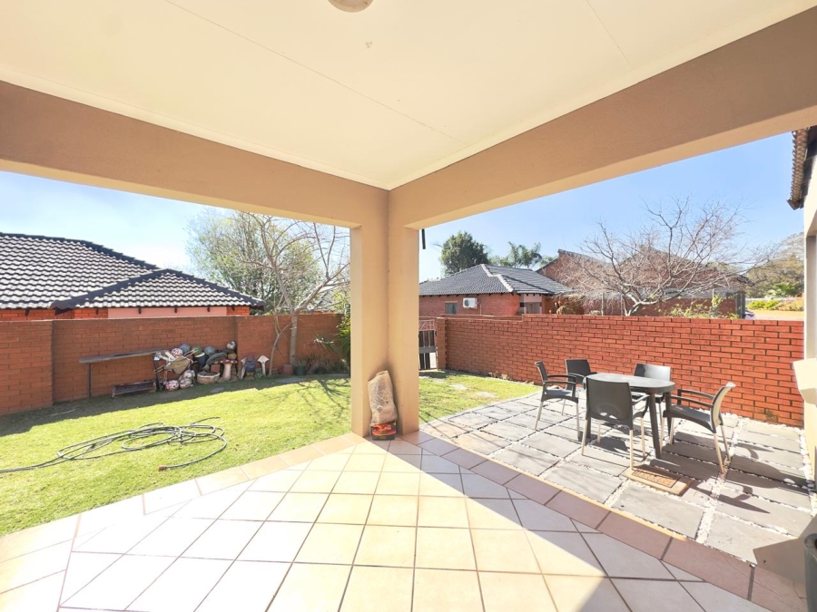 To Let 3 Bedroom Property for Rent in Mooikloof Ridge Gauteng