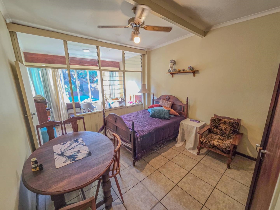 To Let 1 Bedroom Property for Rent in Waverley Gauteng