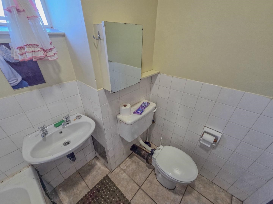 To Let 1 Bedroom Property for Rent in Waverley Gauteng