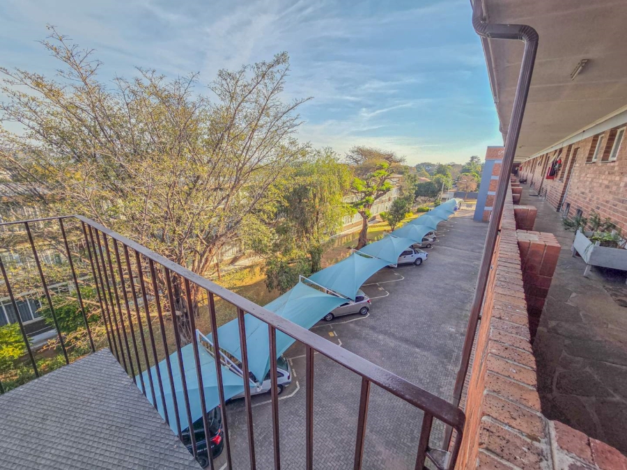 To Let 1 Bedroom Property for Rent in Waverley Gauteng