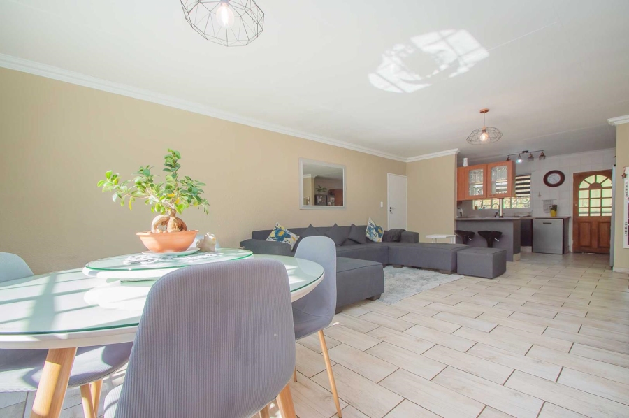 3 Bedroom Property for Sale in Honeydew Grove Gauteng