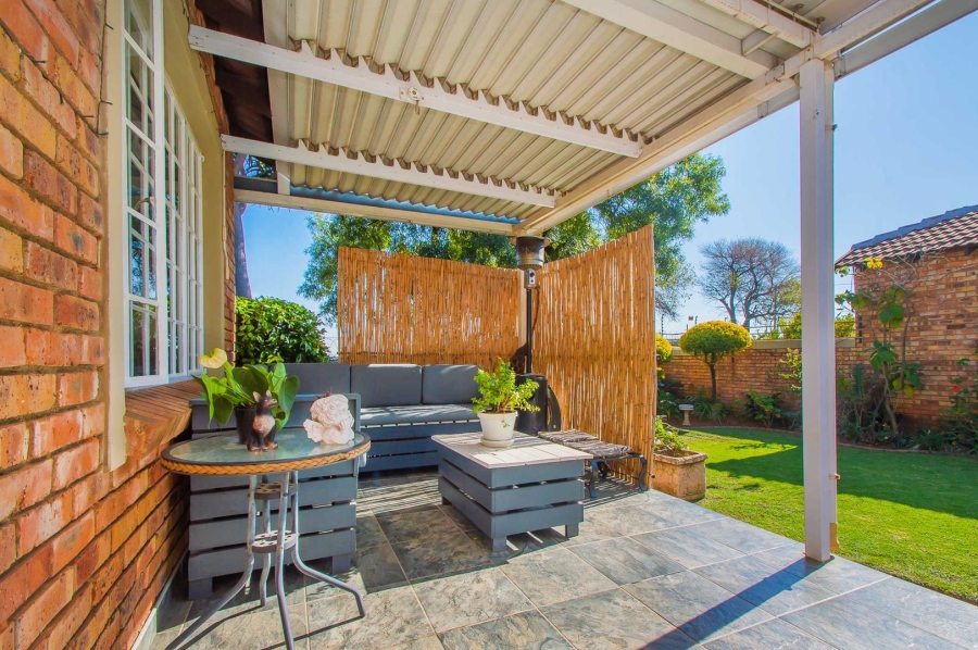 3 Bedroom Property for Sale in Honeydew Grove Gauteng