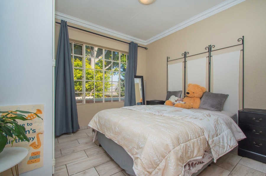 3 Bedroom Property for Sale in Honeydew Grove Gauteng