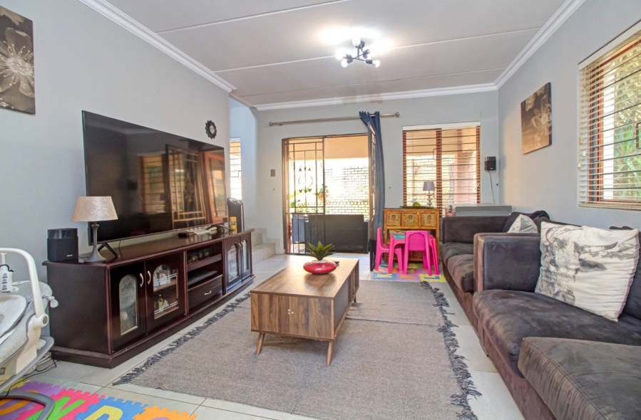 3 Bedroom Property for Sale in Willowbrook Gauteng