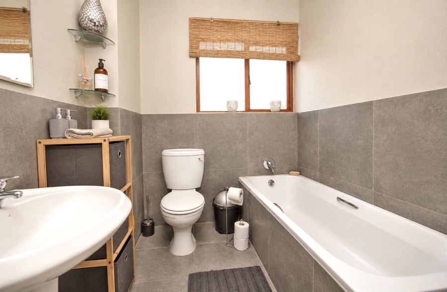 3 Bedroom Property for Sale in Willowbrook Gauteng
