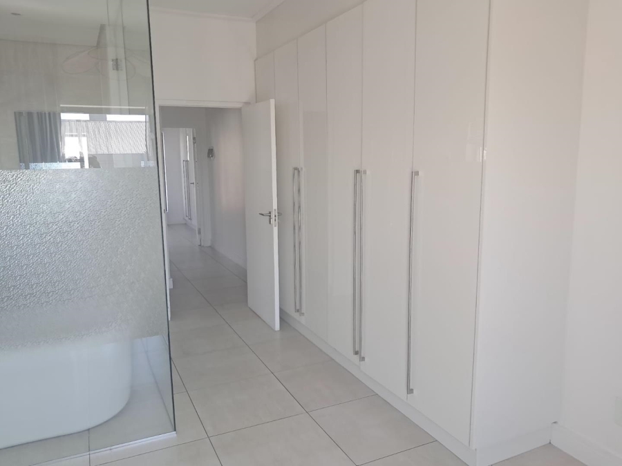 2 Bedroom Property for Sale in Waterfall Gauteng