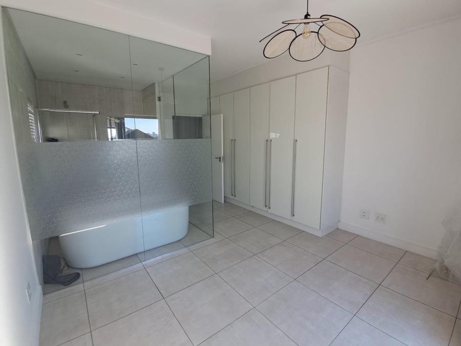 2 Bedroom Property for Sale in Waterfall Gauteng