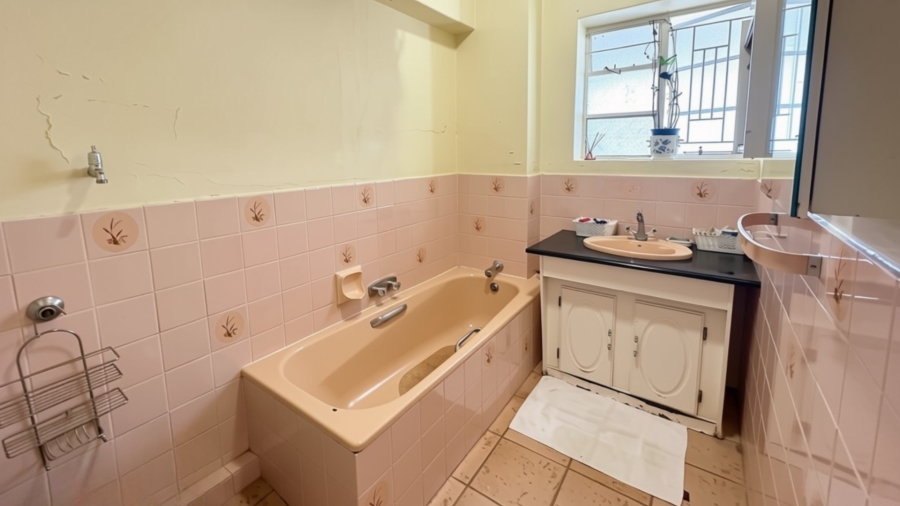 2 Bedroom Property for Sale in Illovo Gauteng