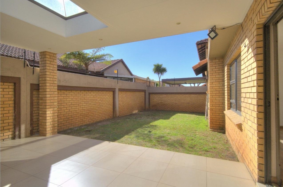 3 Bedroom Property for Sale in New Redruth Gauteng