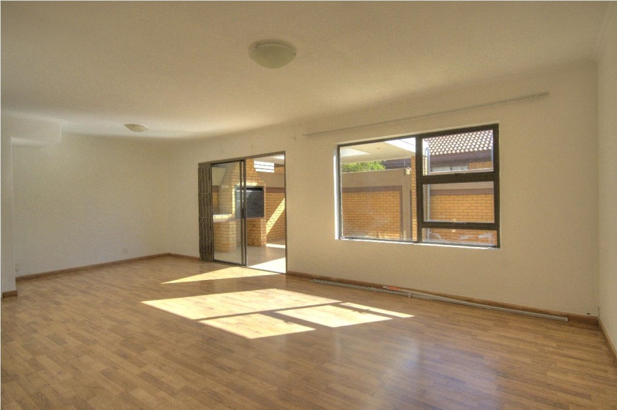 3 Bedroom Property for Sale in New Redruth Gauteng