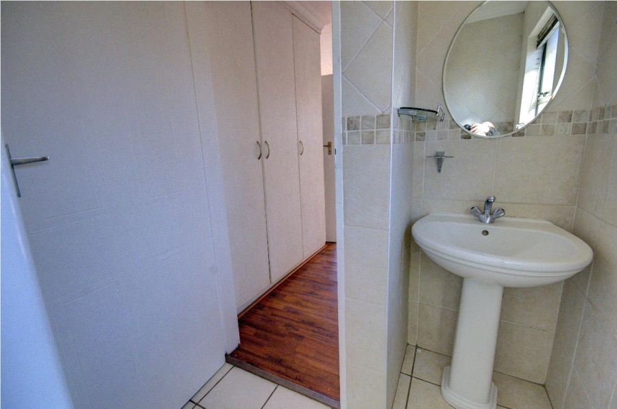 3 Bedroom Property for Sale in New Redruth Gauteng