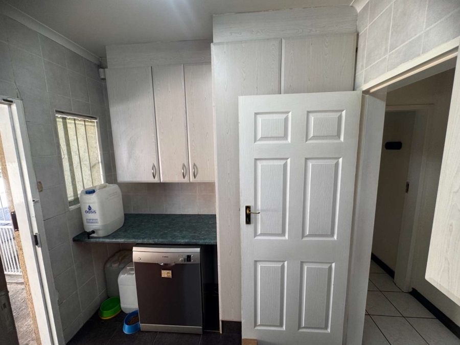 3 Bedroom Property for Sale in Brackendowns Gauteng
