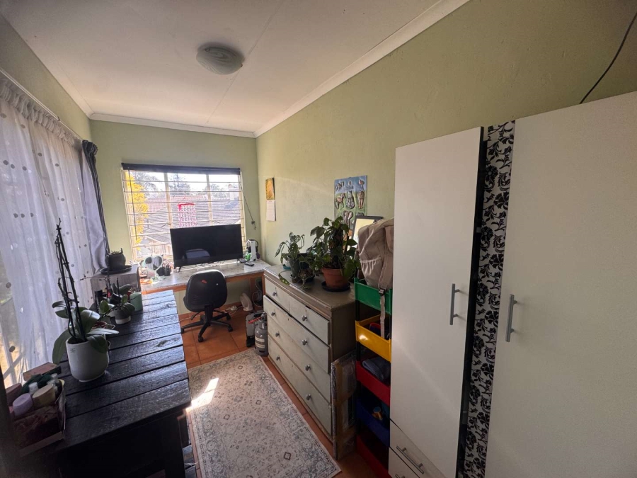 3 Bedroom Property for Sale in Brackendowns Gauteng