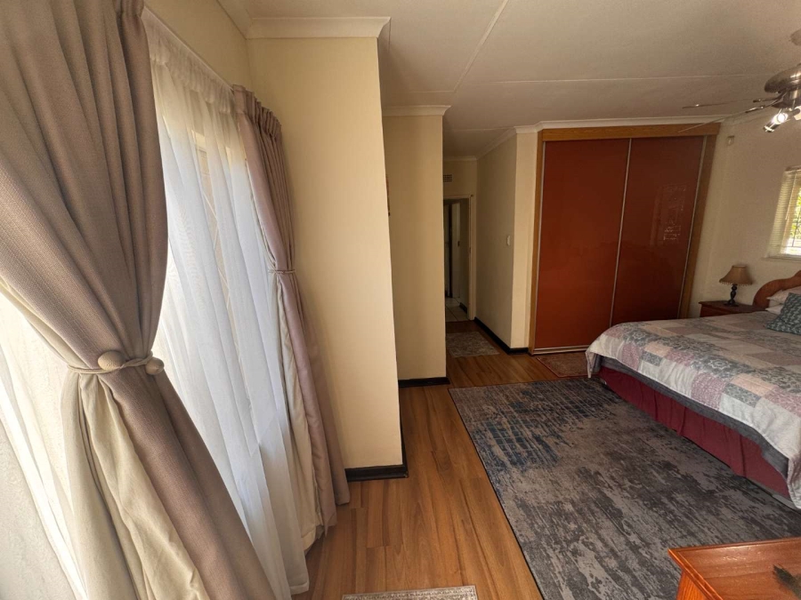 3 Bedroom Property for Sale in Brackendowns Gauteng
