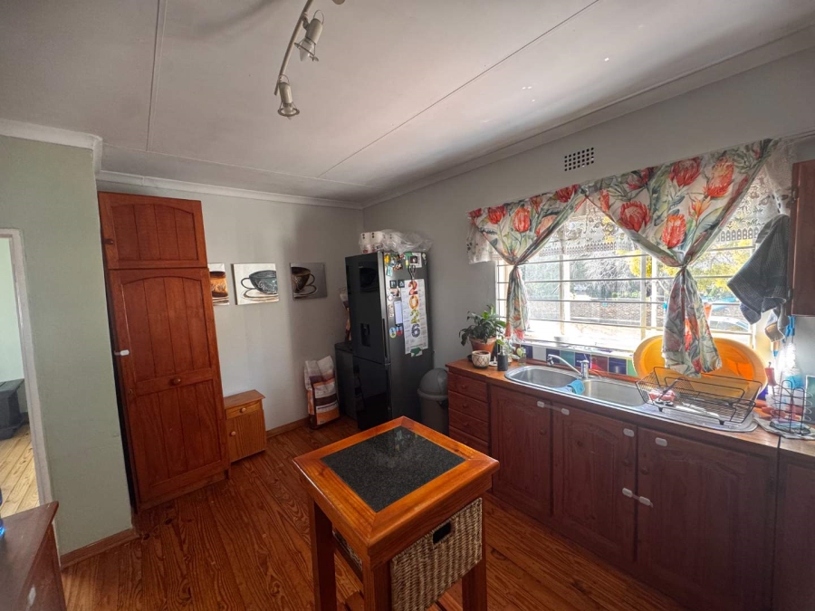 3 Bedroom Property for Sale in Brackendowns Gauteng