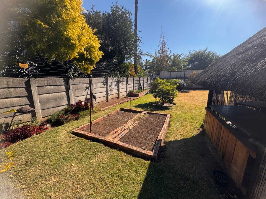 3 Bedroom Property for Sale in Brackendowns Gauteng