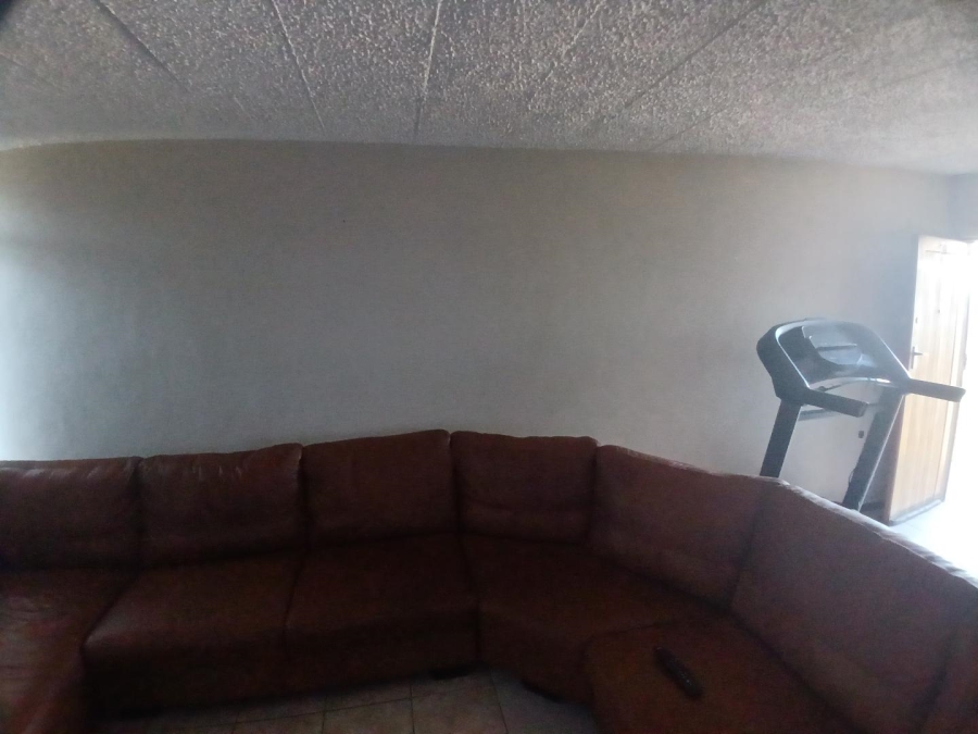 To Let 2 Bedroom Property for Rent in Rietfontein SH Gauteng