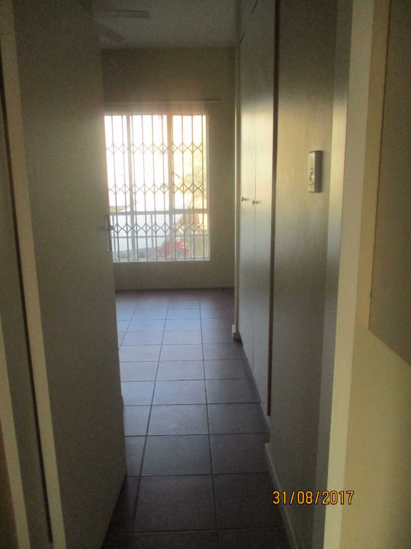 To Let 2 Bedroom Property for Rent in Waterkloof Glen Gauteng