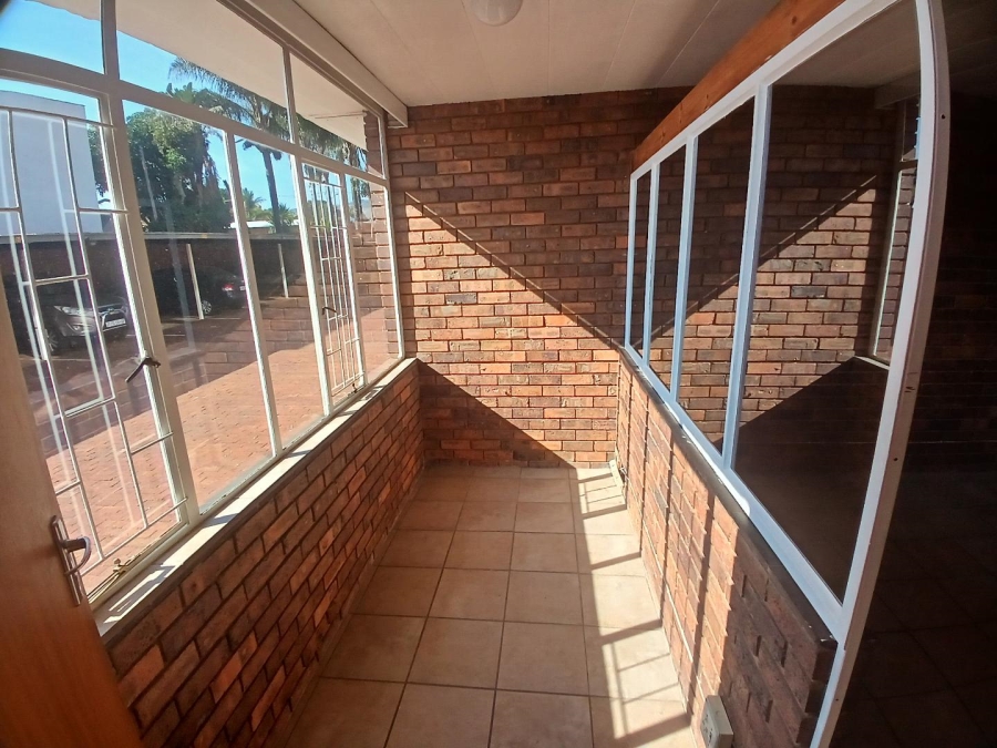 To Let 2 Bedroom Property for Rent in Annlin Gauteng
