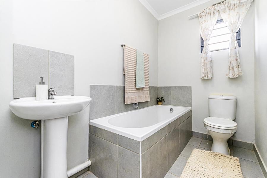 3 Bedroom Property for Sale in Protea Glen Gauteng