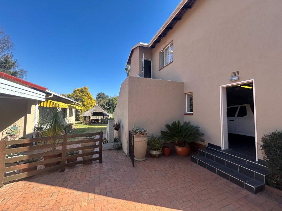3 Bedroom Property for Sale in Brackendowns Gauteng