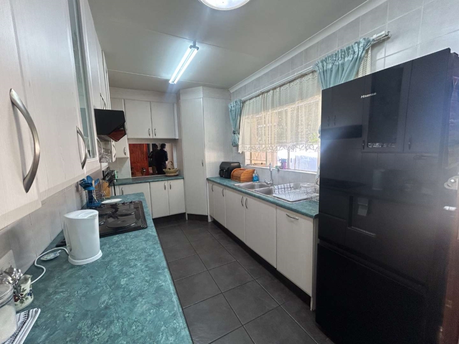 3 Bedroom Property for Sale in Brackendowns Gauteng