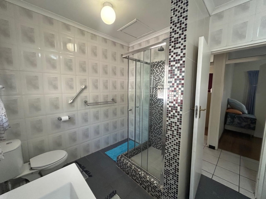 3 Bedroom Property for Sale in Brackendowns Gauteng
