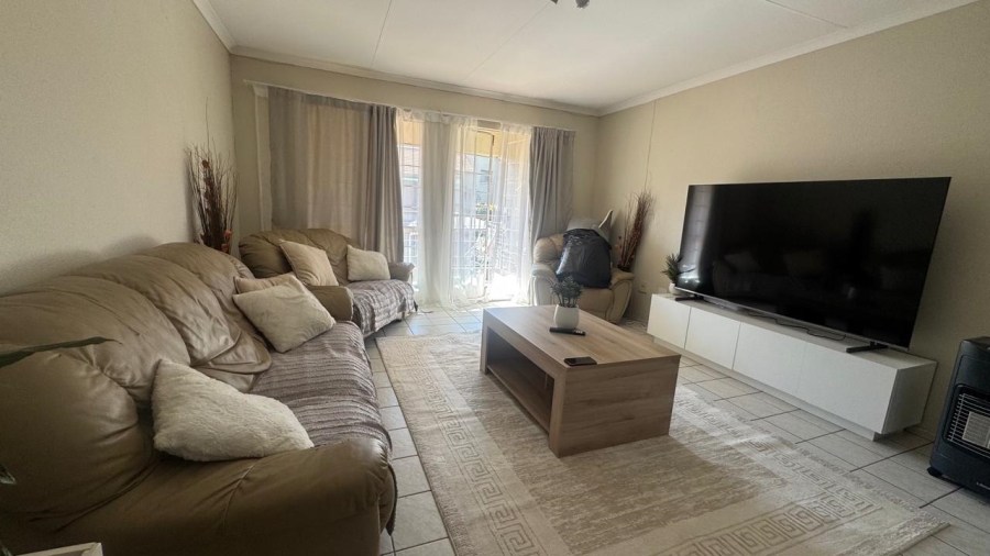 2 Bedroom Property for Sale in Oakdene Gauteng