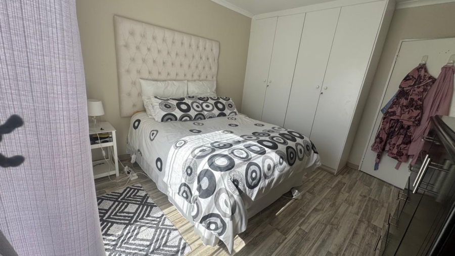 2 Bedroom Property for Sale in Oakdene Gauteng