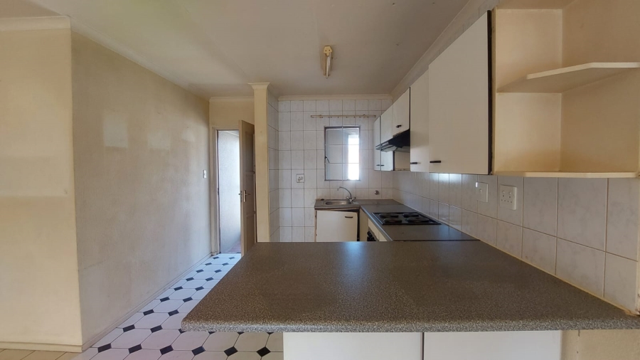2 Bedroom Property for Sale in Oakdene Gauteng