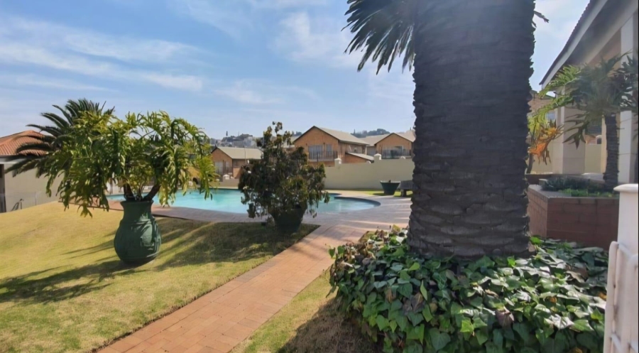 2 Bedroom Property for Sale in Oakdene Gauteng