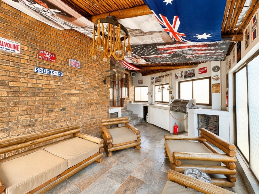 3 Bedroom Property for Sale in Garsfontein Gauteng