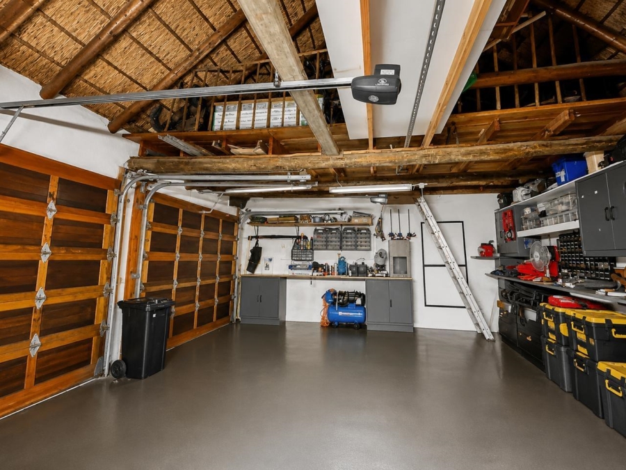 3 Bedroom Property for Sale in Garsfontein Gauteng
