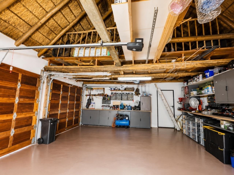 3 Bedroom Property for Sale in Garsfontein Gauteng