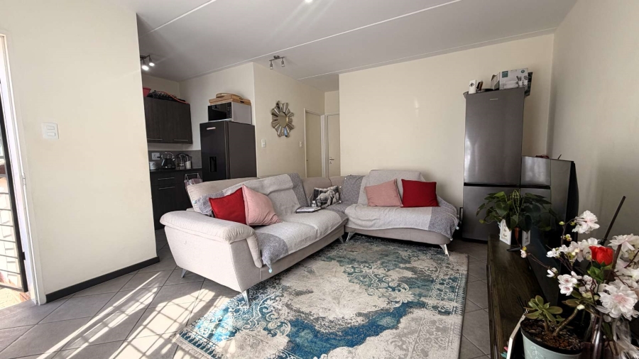 2 Bedroom Property for Sale in The Reeds Gauteng