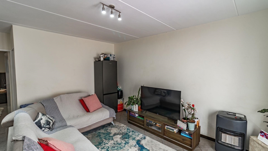 2 Bedroom Property for Sale in The Reeds Gauteng