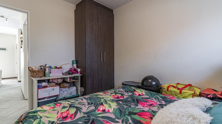 2 Bedroom Property for Sale in The Reeds Gauteng