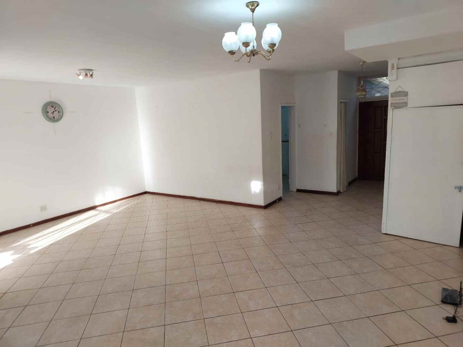 To Let 3 Bedroom Property for Rent in Bramley Gauteng
