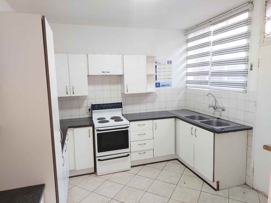 To Let 3 Bedroom Property for Rent in Bramley Gauteng