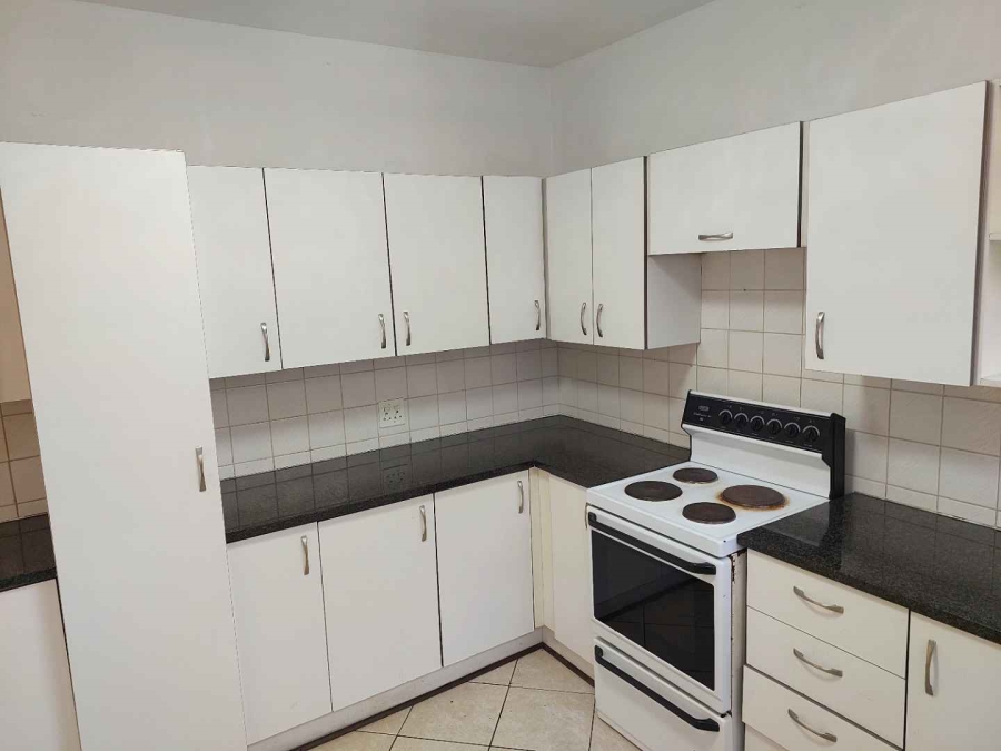 To Let 3 Bedroom Property for Rent in Bramley Gauteng