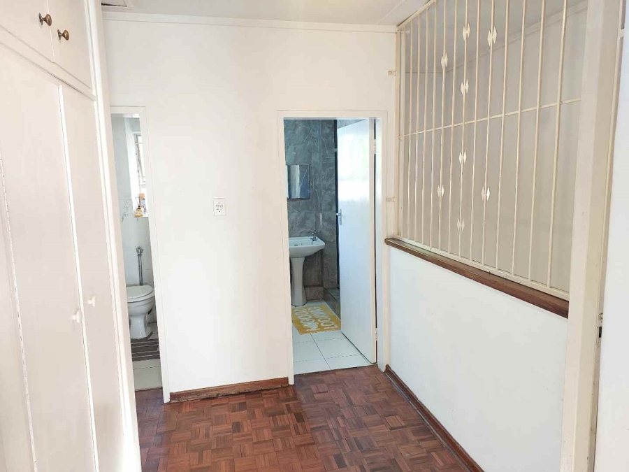 To Let 3 Bedroom Property for Rent in Bramley Gauteng