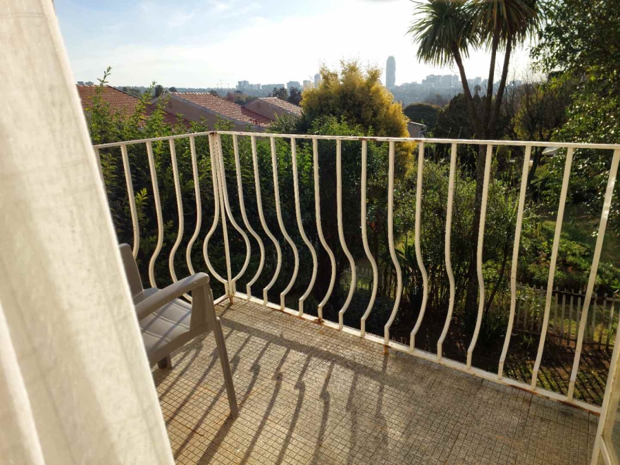 To Let 3 Bedroom Property for Rent in Bramley Gauteng