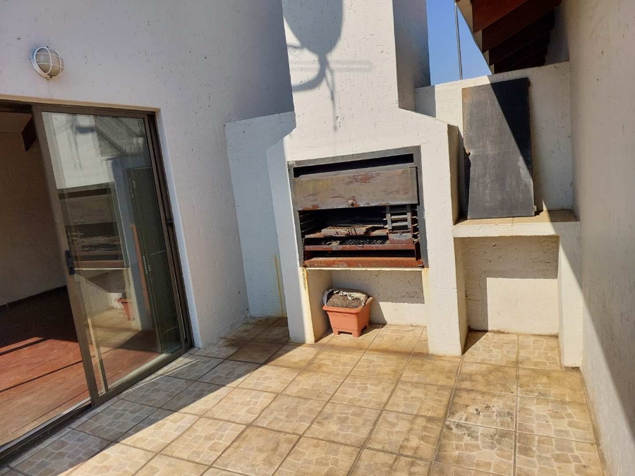 To Let 3 Bedroom Property for Rent in Sunninghill Gauteng
