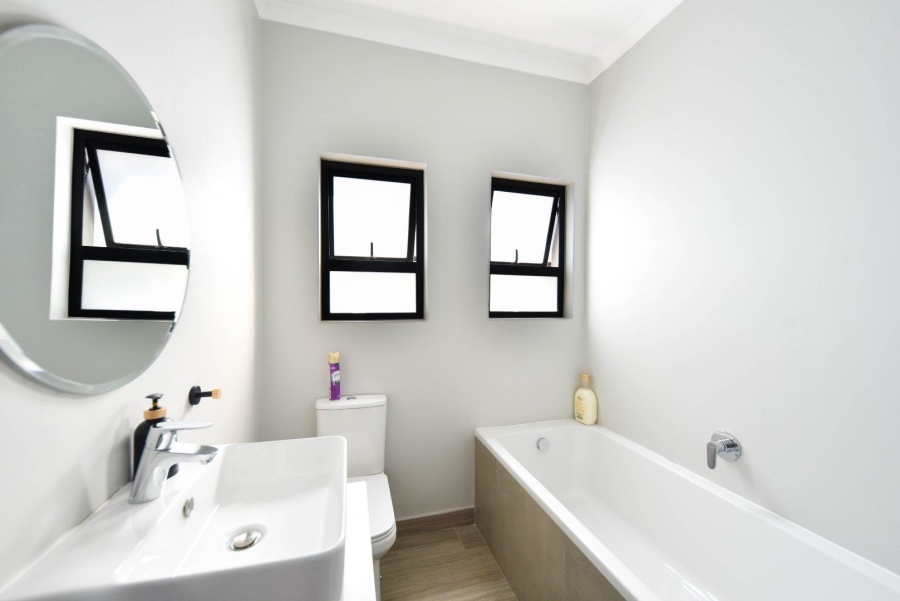 3 Bedroom Property for Sale in Olympus Gauteng