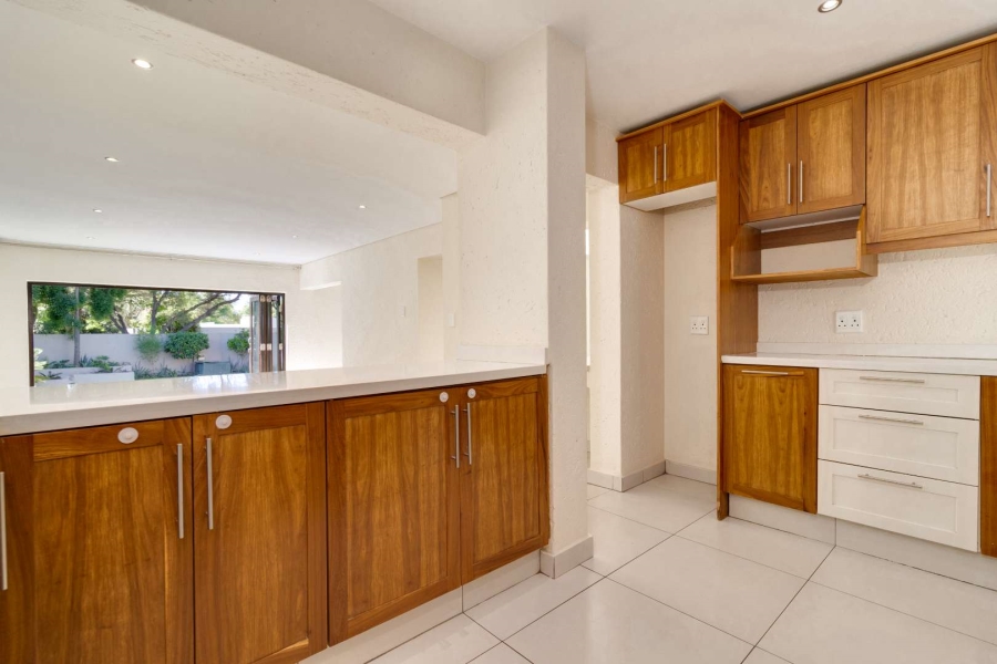 3 Bedroom Property for Sale in Fourways Gardens Gauteng