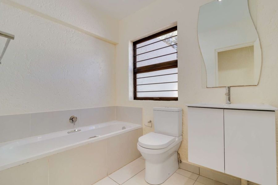 3 Bedroom Property for Sale in Fourways Gardens Gauteng