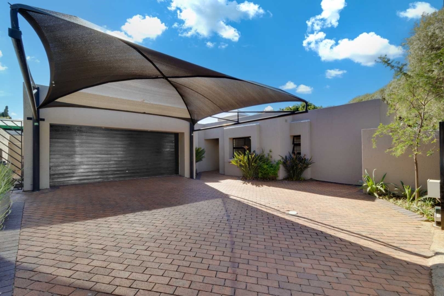 3 Bedroom Property for Sale in Fourways Gardens Gauteng