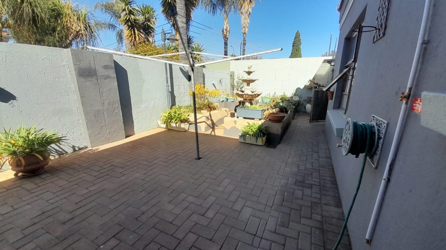 3 Bedroom Property for Sale in Glen Marais Gauteng